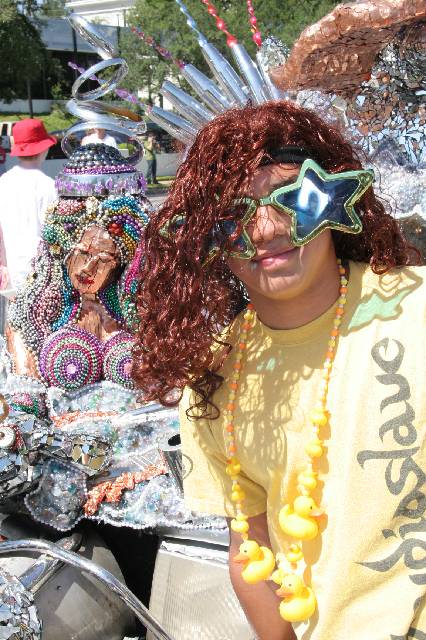 v2006_ArtCar_3_Parade 081 
